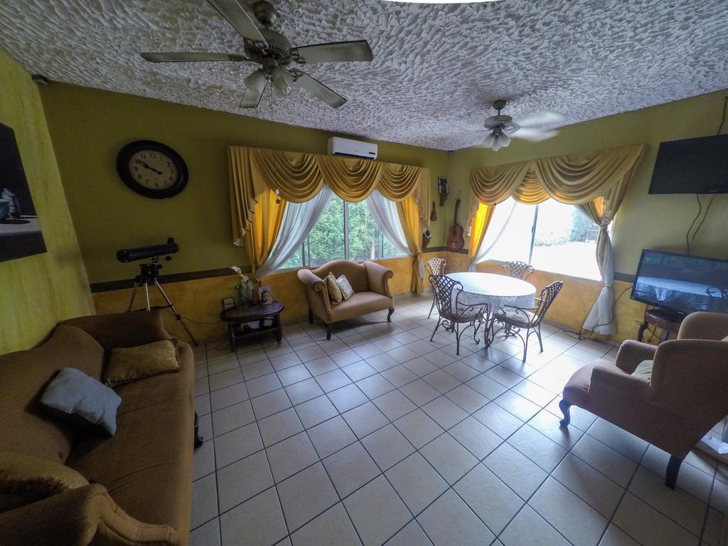 Hotel Casa Maria San Pedro Sula Eksteriør billede