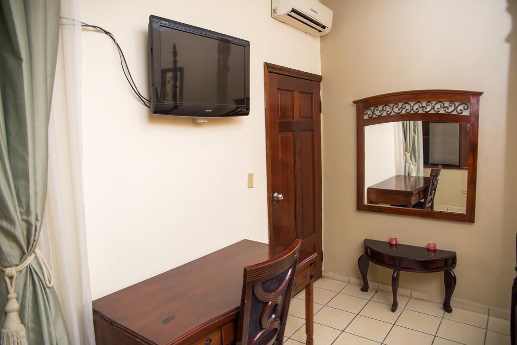 Hotel Casa Maria San Pedro Sula Eksteriør billede